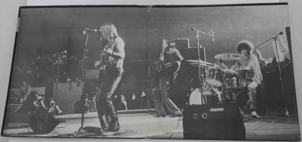 Grand Funk Railroad, Closer To Home Image 1++